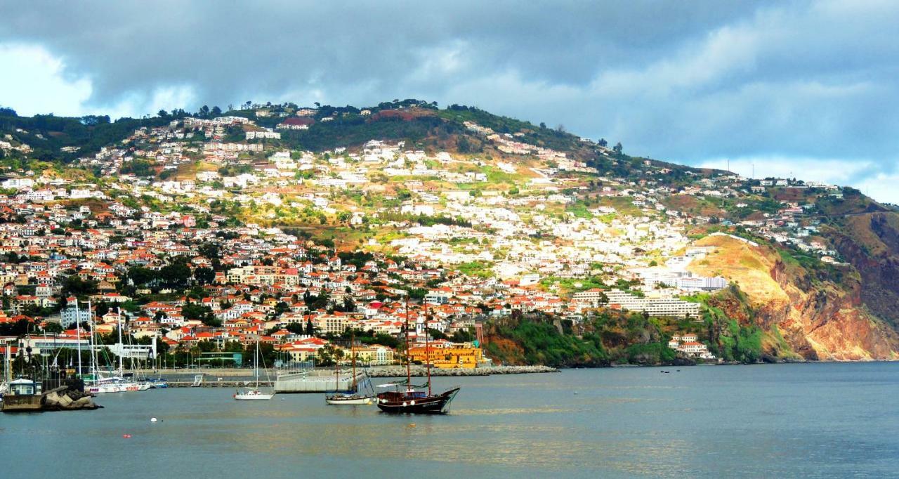 Old Town House Madeira Villa ฟุงชาล ภายนอก รูปภาพ